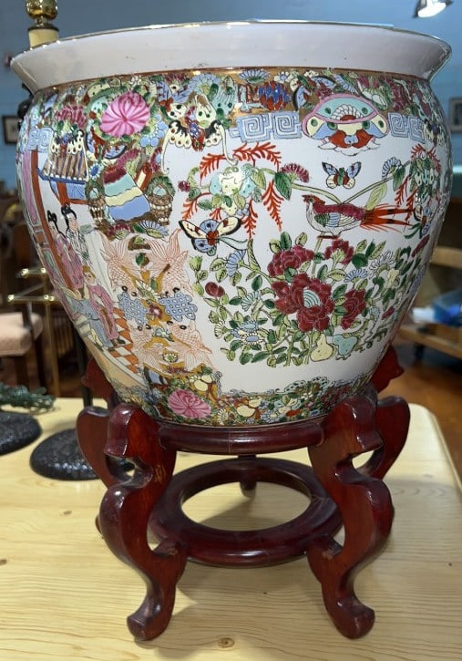 ORIENTAL FISH BOWL ON STAND (1 of 13)