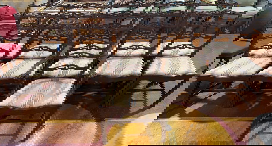 SET OF 11 ANTIQUE MAHOGANY RIBBON BACK CHAIRS: 39" X 22" X 24"