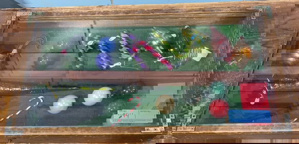 SHOWCASE W/ VINTAGE CHRISTMAS ORNAMENTS