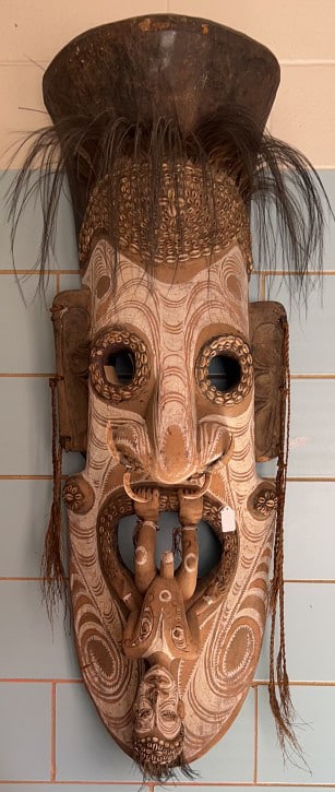 LARGE PAPUA NEW GUINEA MEI MASK: BROUGHT BACK IN 1953 AFTER 2 YEAR MISSION IN THE SOUTH PACIFIC ~ 49" X 20" X 12"