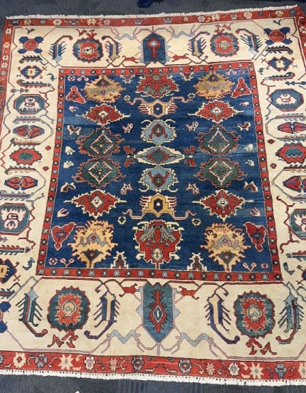 HANDMADE ORIENTAL ROOMSIZE RUG (1 of 7)