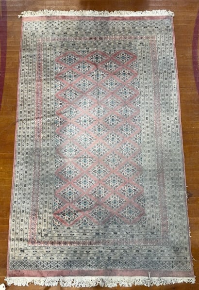 HANDMADE ORIENTAL AREA RUG: 8'2" X 5'