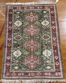 HANDMADE ORIENTAL SMALL ROOMSIZE RUG