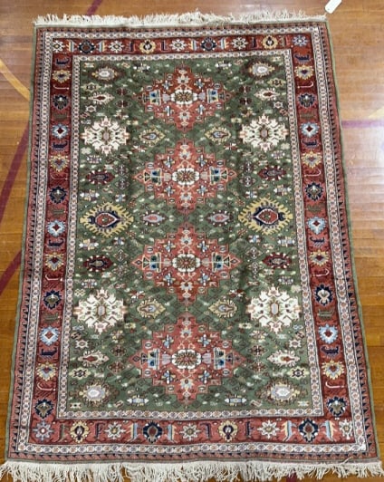 HANDMADE ORIENTAL SMALL ROOMSIZE RUG (1 of 5)