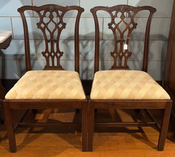 PAIR OF ANTIQUE MAHOGANY CHIPPENDALE SIDE CHAIRS (1 of 8)
