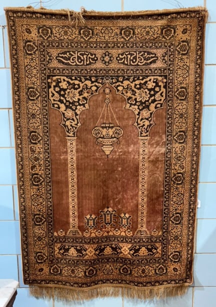 SILK MUSLIM PRAYER RUG / WALL HANGING: 58" X 39"