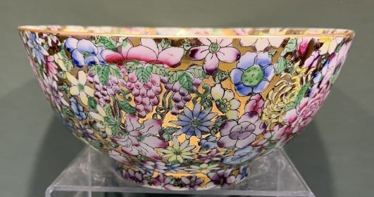 CHINESE FLORAL MOTIF PORCELAIN BOWL