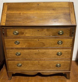 ANTIQUE WALNUT HEPPLEWHITE SLANT FRONT DESK