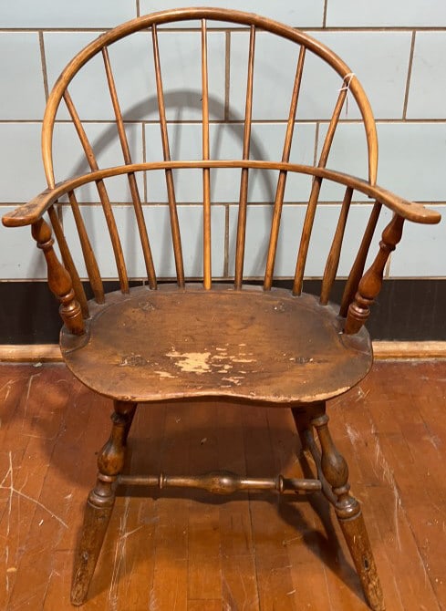 ANTIQUE BOW BACK WINDSOR ARM CHAIR (1 of 5)