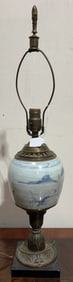 ANTIQUE BLUE & WHITE EXORT LAMP