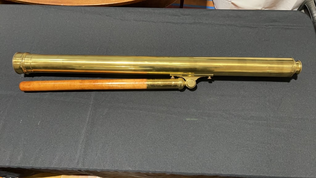 LARGE BRASS TELESCOPE (1 of 6)