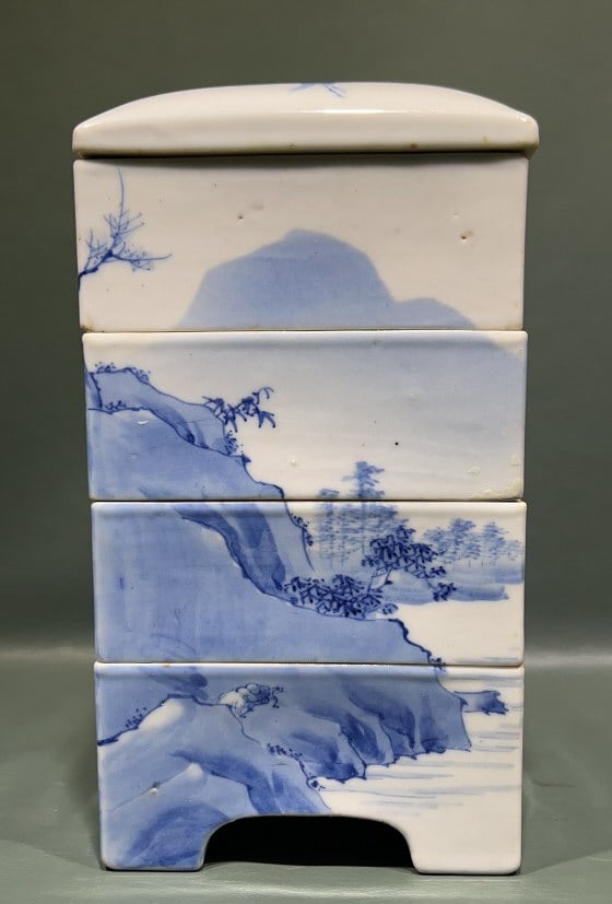 LARGE JAPANESE DECORATED PORCELAIN BENTO BOX: 11-1/2" X 22-1/2"