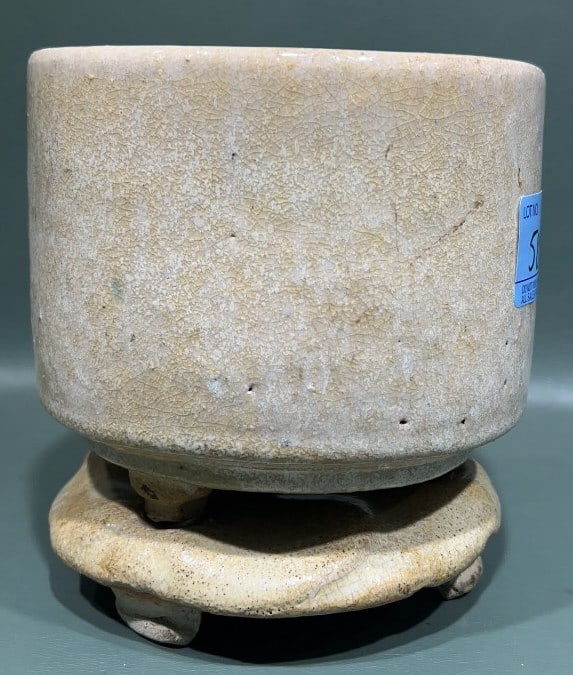 ANTIQUE CHINESE STONEWARE CENSOR W/ STAND: 6" X 5-1/2"