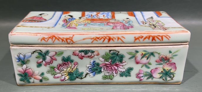 EMAMEL DECORATED CHINESE CELADON PORCELAIN BOX (1 of 7)