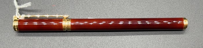 ST DUPONT PARIS FOUNTAIN PEN W/18KT NIB