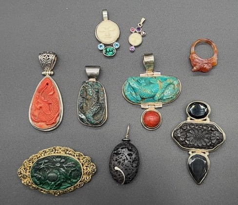 COLL OF STERLING CARVED STONE JEWELRY: ~