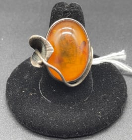 VINTAGE AMBER SILVER RING