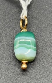 14KT GOLD GREEN ONYX AGATE PENDANT