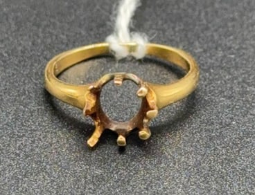 18KT (TESTED) GOLD RING WITHOUT STONE