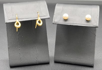 2 PAIR OF 10KT (TESTED) GOLD EARRINGS
