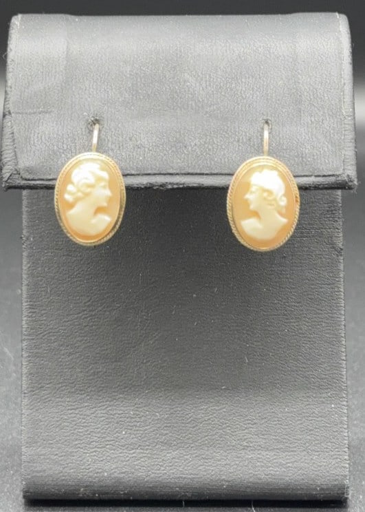 14KT GOLD CAMEO EARRINGS (1 of 4)