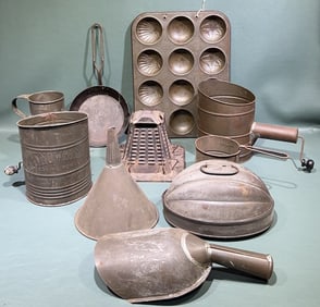 COLLECTION OF METAL KITCHENWARE
