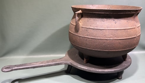 ANTIQUE CAST IRON CAULDRON & TRIVET