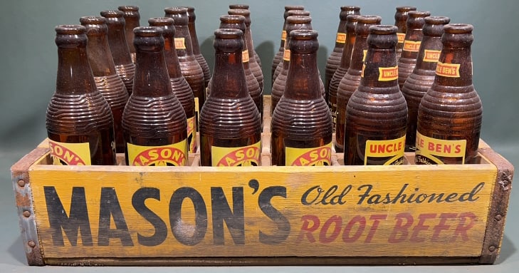 MASON'S OLD FASHIONED ROOTBEER ADVERTISING CASE: CASE & BOTTLES ~ 18 1/2" X 12" X 9 1/2"