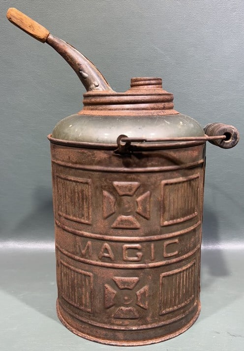 MAGIC KEROSENE OIL ADVERTISING CAN (1 of 5)