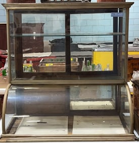 ANTIQUE COUNTERTOP BOWFRONT SHOWCASE