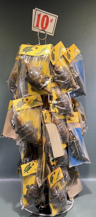 STORE DISPLAY RACK & (OLD NEW STOCK) METAL TOYS (1 of 4)