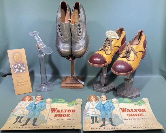 ANTIQUE SHOE STORE DISPLAY & ADVERTING PIECES: 19" TALL
