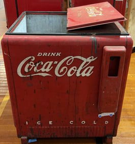 VINTAGE COCA-COLA ICE CHEST COOLER