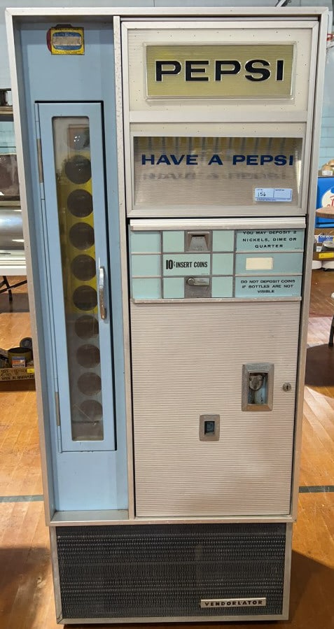 PEPSI-COLA VENTILATOR VENDING MACHINE (1 of 6)