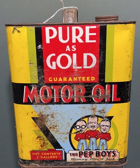 VINTAGE PEP BOYS PURE AS GOLD 2 GAL. METAL OIL CAN (1 of 6)