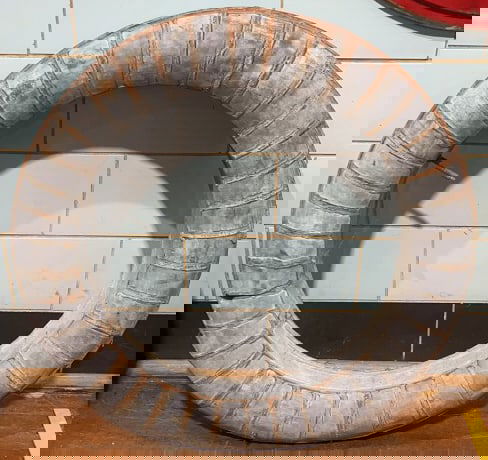 VINTAGE ADVERTISING TIRE DISPLAY (1 of 4)