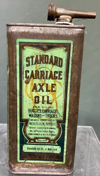 STANDARD CARRIAGE AXLE OIL CAN - 1 PINT - FULL: 7" X 3-1/2" X 1-1/2"