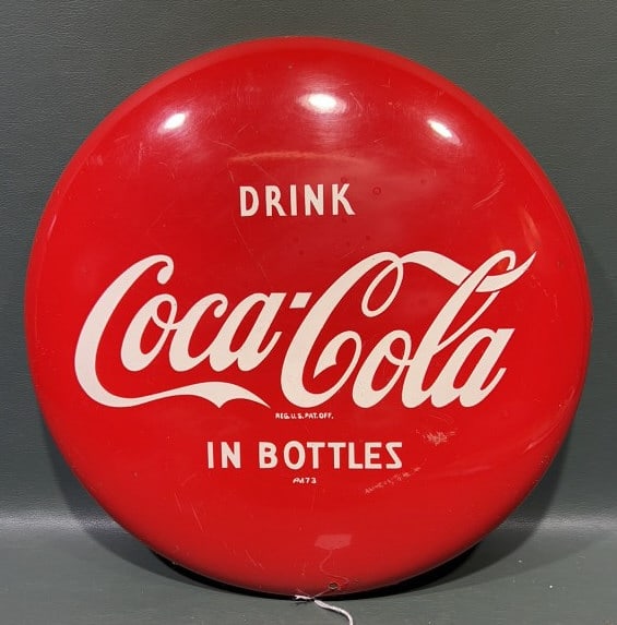 VINTAGE COCA-COLA BUTTON ADVERTISING SIGN (AM-73) (1 of 5)
