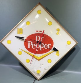 VINTAGE DR. PEPPER LIGHTED ADVERTISING PAM CLOCK