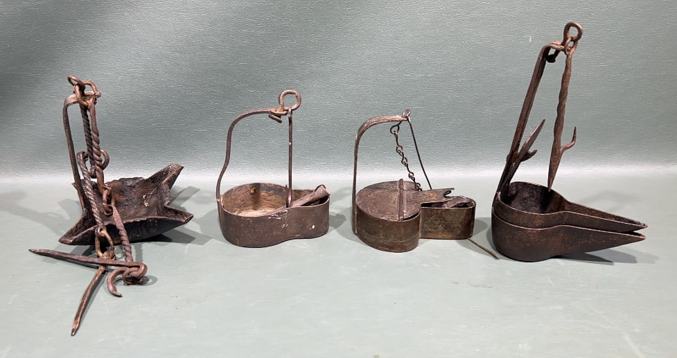 COLLECTION OF ANTIQUE WHALE OIL LAMPS: 5" X 4"