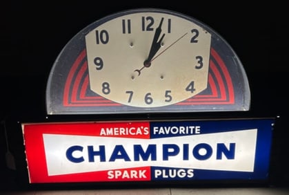 CHAMPION SPARK PLUG LIGHT UP ADVERTISING CLOCK