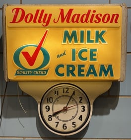 DOLLY MADISON ICE CREAM LIGHT UP SIGN / CLOCK