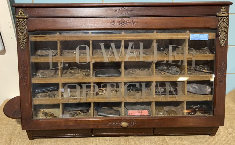 L. O. WALLER OPTICIAN GLASSES DISPLAY CASE: 44-1/2" X 25-1/2" X 14"