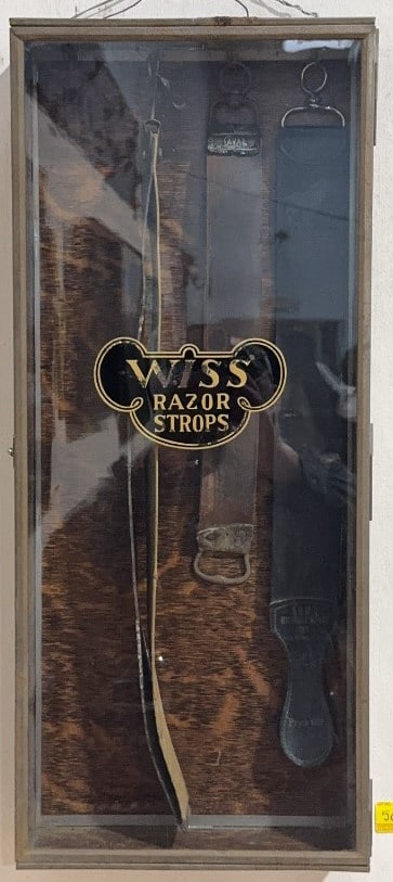 WISS RAZOR STROP GLASS FRONT DISPLAY CASE (1 of 6)