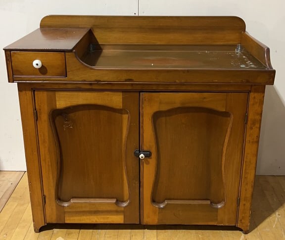 ANTIQUE COUNTRY COPPER-LINED DRY SINK: 40" X 19" X 36"