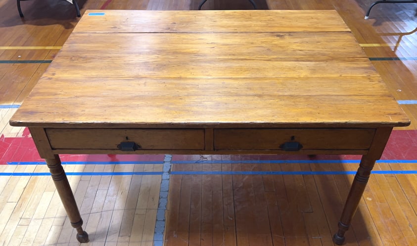 ANTIQUE PINE SINGLE DROP LEAF KITCHEN TABLE: 54" X 29-1/2"