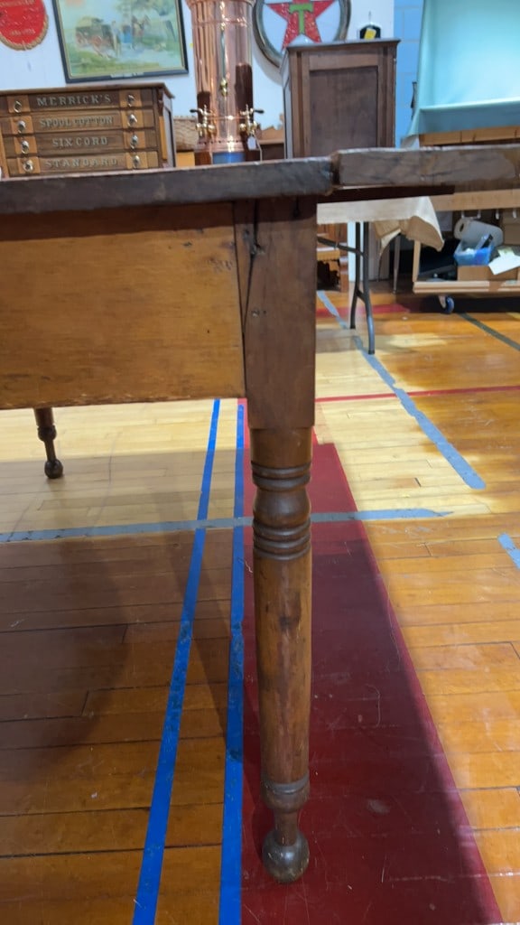 ANTIQUE PINE SINGLE DROP LEAF KITCHEN TABLE - 9