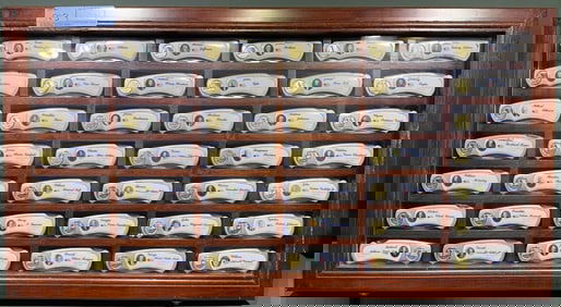 SET OF 42 US PRESIDENTAL POCKET KNIVES IN CASE