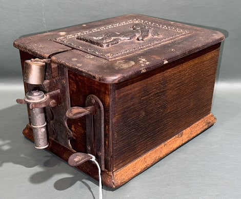 ABBOTT INDUSTRIES CIGAR CUTTER & LIGHTER W/CUPID: 9-1/4" X 7-1/4" X 5-1/2"