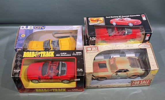4 DIECAST MUSTANG CAR MODEL w/ BOXES: Largest box measures 7" x 9"